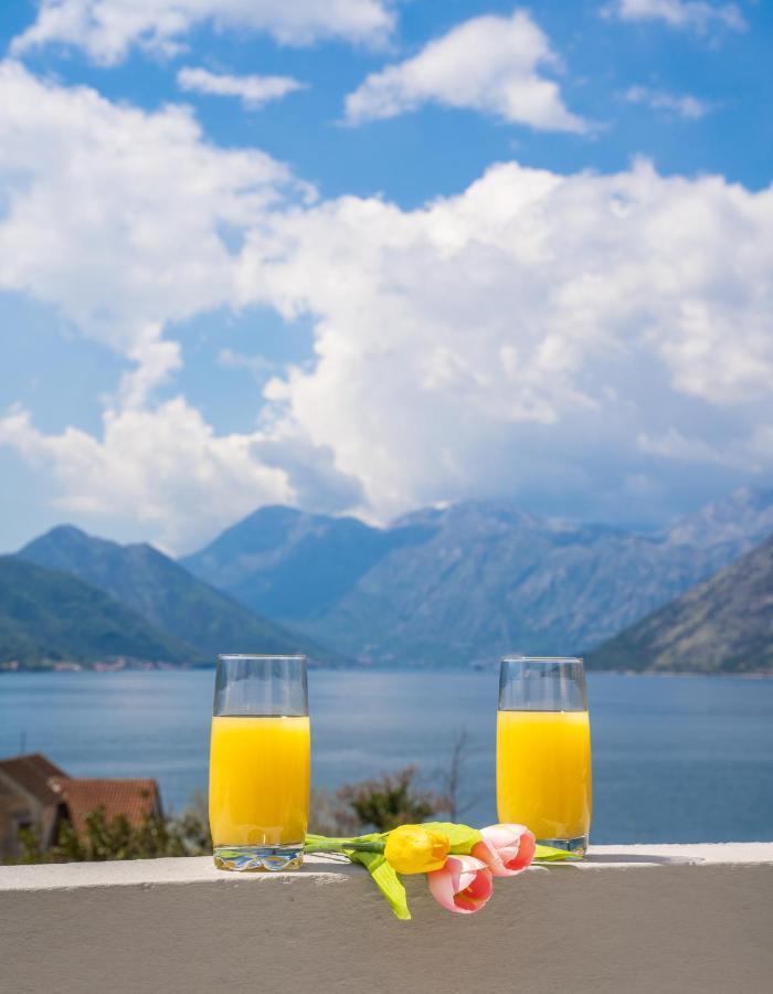 Apartment With Sea View Kotor Exterior photo